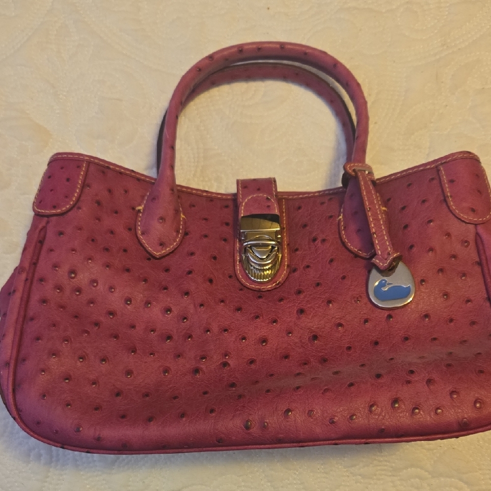 Dooney And Bourke Elegant Pink Handbag